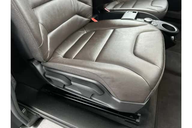 BMW i3 (2022) thumbnail 25