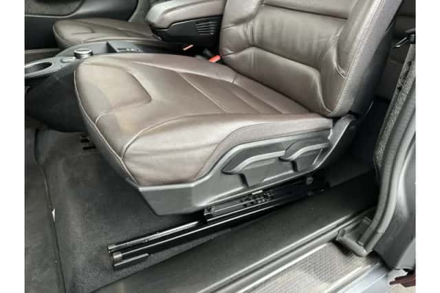 BMW i3 (2022) thumbnail 9