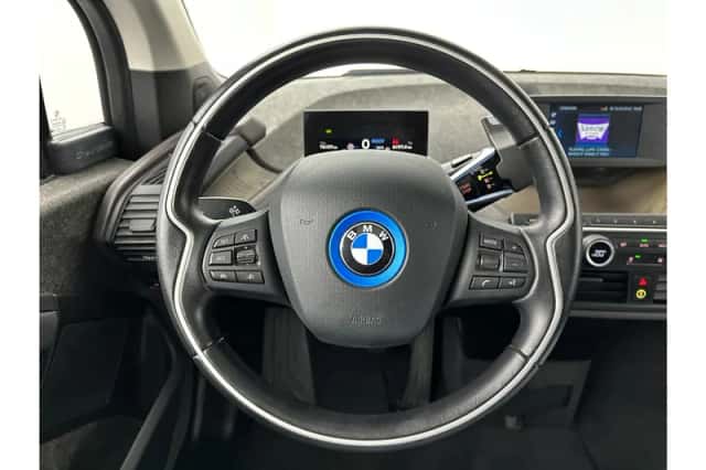 BMW i3 (2022) thumbnail 10