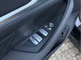 BMW i4 (2025) thumbnail 12