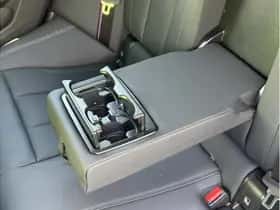 BMW i4 (2025) thumbnail 35