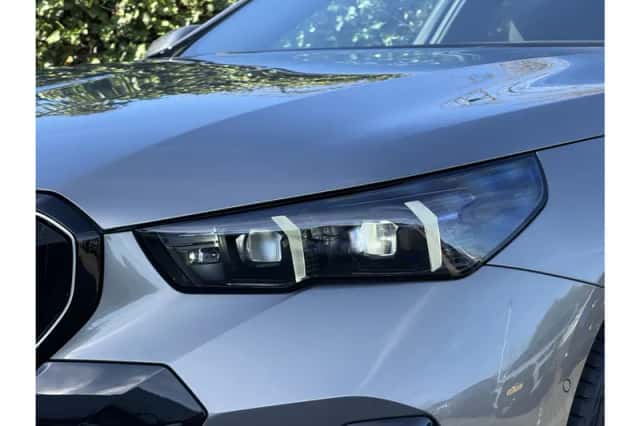 BMW i5 (2026) thumbnail 4