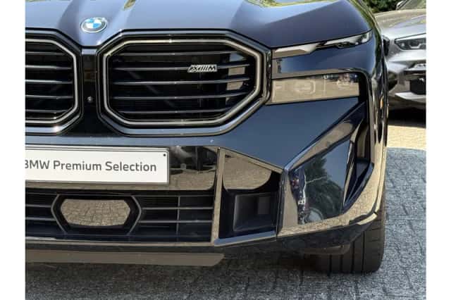 BMW XM (2025) thumbnail 6