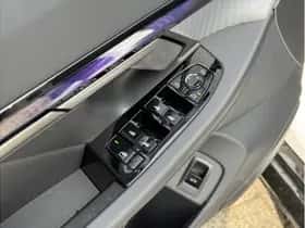 BMW i5 (2025) thumbnail 12