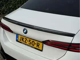 BMW i5 (2025) thumbnail 4