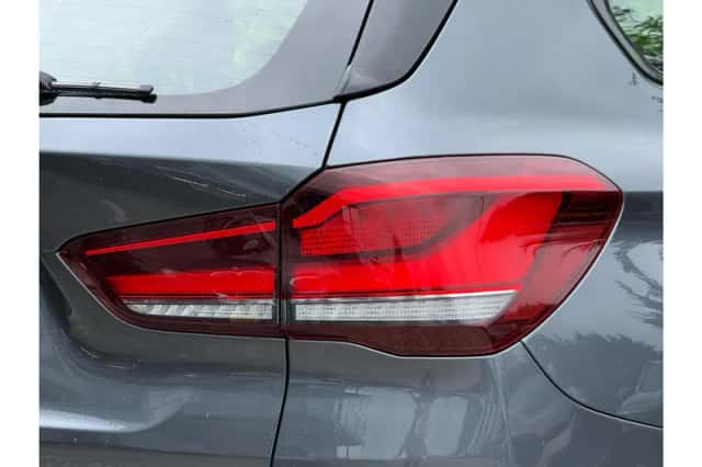 BMW X1 (2022) thumbnail 3