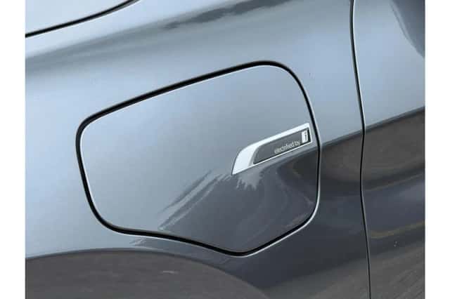 BMW X1 (2022) thumbnail 6