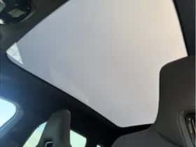 BMW iX (2025) thumbnail 15
