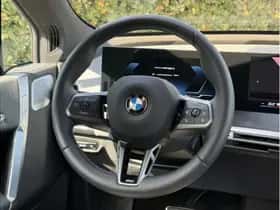 BMW iX (2025) thumbnail 16