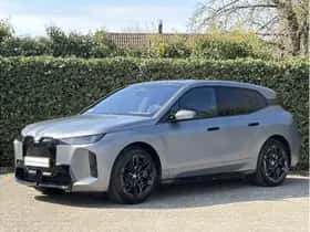 BMW iX (2025) thumbnail 40