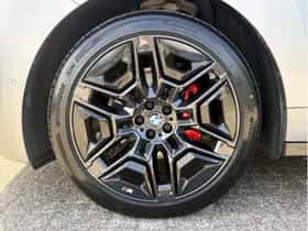 BMW iX (2025) thumbnail 7