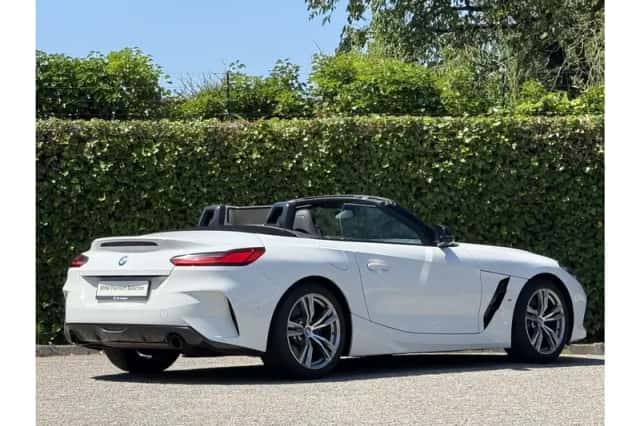 BMW Z4 (2022) thumbnail 4