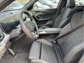 BMW iX2 (2025) thumbnail 12