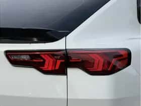 BMW iX2 (2025) thumbnail 3