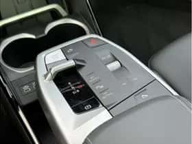 BMW iX2 (2025) thumbnail 21