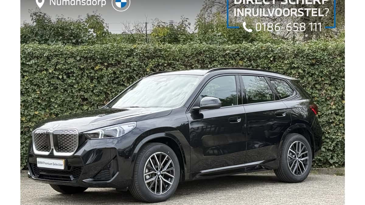 BMW iX1 (2026) — foto 1