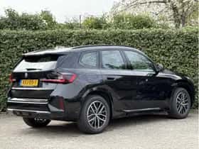 BMW iX1 (2026) thumbnail 2