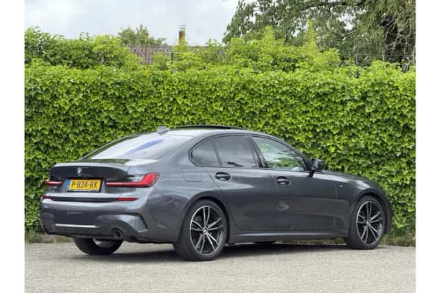 BMW 3-Serie (2022) thumbnail 2