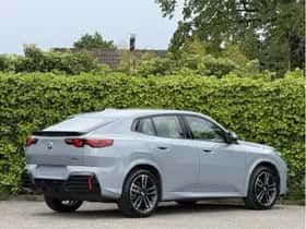 BMW iX2 (2024) thumbnail 2