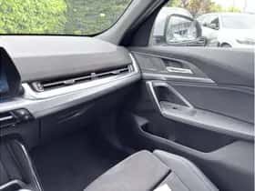 BMW iX2 (2024) thumbnail 29