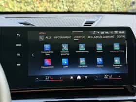 BMW iX2 (2024) thumbnail 24