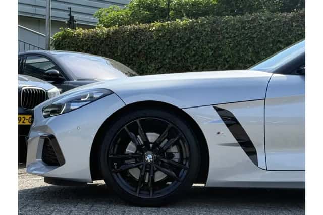 BMW Z4 (2022) thumbnail 6