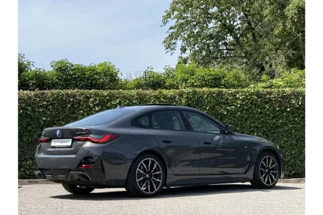 BMW i4 (2025) thumbnail 2