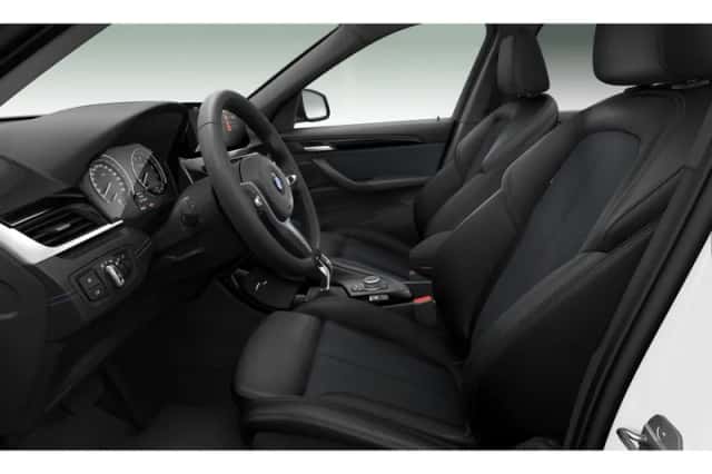 BMW X1 (2022) thumbnail 3