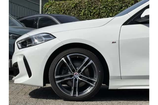 BMW 1-Serie (2022) thumbnail 4