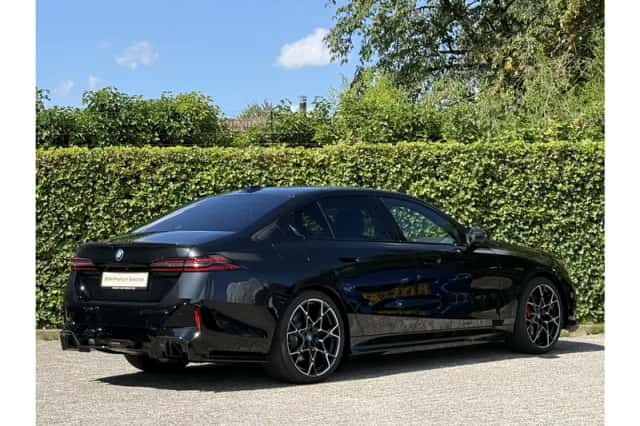 BMW i5 (2026) thumbnail 3