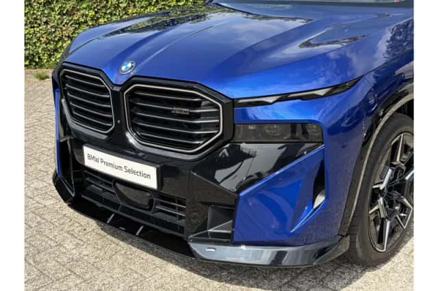 BMW XM (2025) thumbnail 4