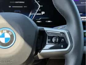 BMW i5 (2025) thumbnail 16