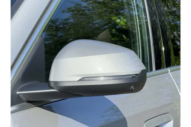 BMW X1 (2024) thumbnail 5