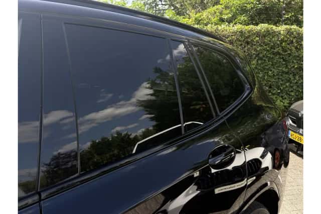 BMW iX3 (2025) thumbnail 6