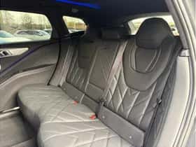 BMW XM (2025) thumbnail 47