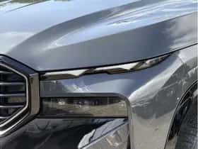 BMW XM (2025) thumbnail 8