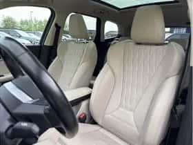 BMW iX1 (2023) thumbnail 11