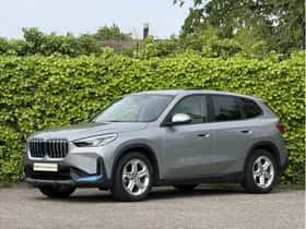 BMW iX1 (2023) thumbnail 35