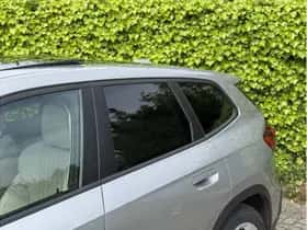 BMW iX1 (2023) thumbnail 6