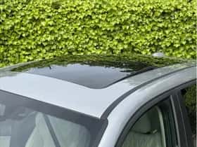 BMW iX1 (2023) thumbnail 7