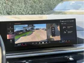 BMW X7 (2023) thumbnail 25