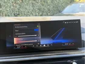 BMW X7 (2023) thumbnail 26