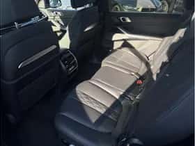 BMW X7 (2023) thumbnail 34