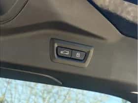 BMW X7 (2023) thumbnail 38