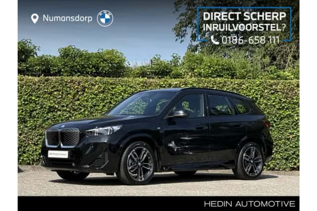 BMW iX1 (2025) thumbnail 1