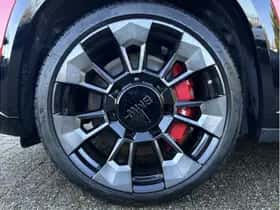 BMW XM (2025) thumbnail 6