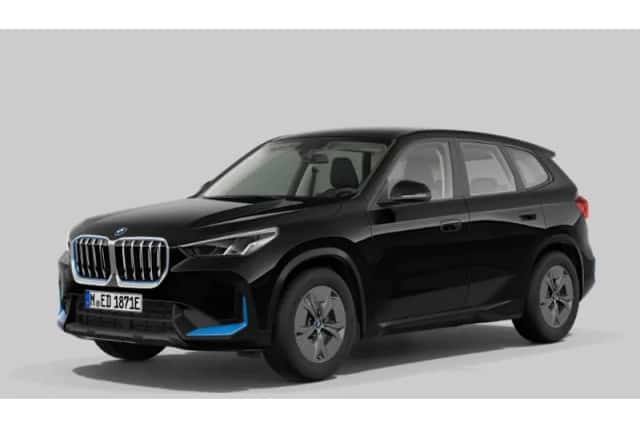BMW iX1 (2023) thumbnail 4