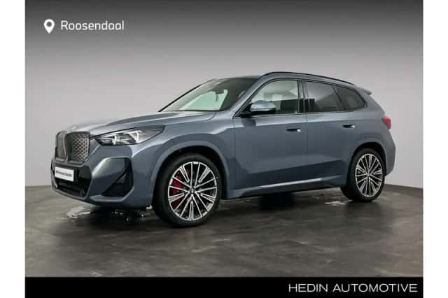BMW iX1 (2026) thumbnail 1