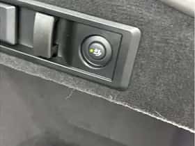 BMW i4 (2026) thumbnail 11