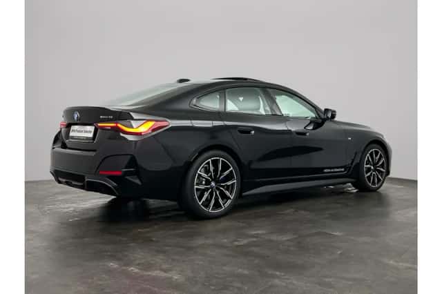 BMW i4 (2026) thumbnail 3
